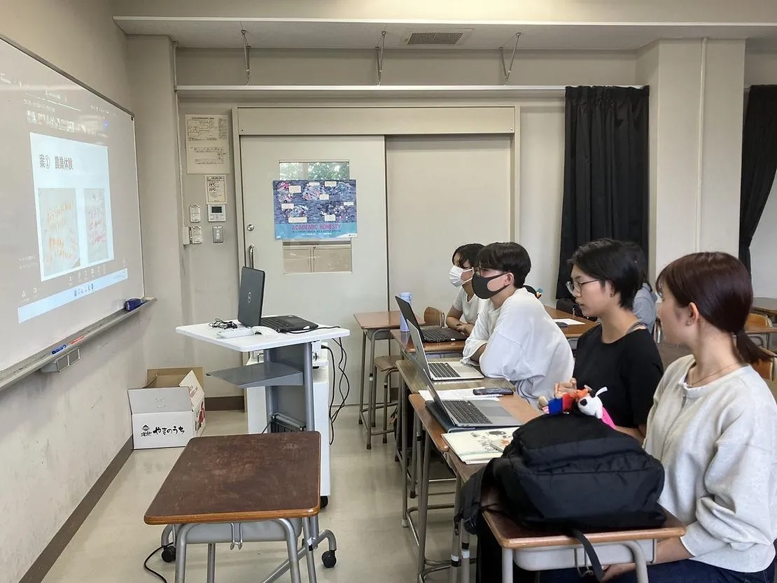 中高生が、世の中の課題にたいして取り組む。まちづくり・国際協力・環境問題 、世の中を一歩前向きに進めるソーシャルアクション。