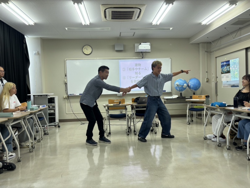 中高生が、世の中の課題にたいして取り組む。まちづくり・国際協力・環境問題 、世の中を一歩前向きに進めるソーシャルアクション。